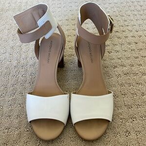 Antonio Melani Shoes White/Tan Excellent new condition